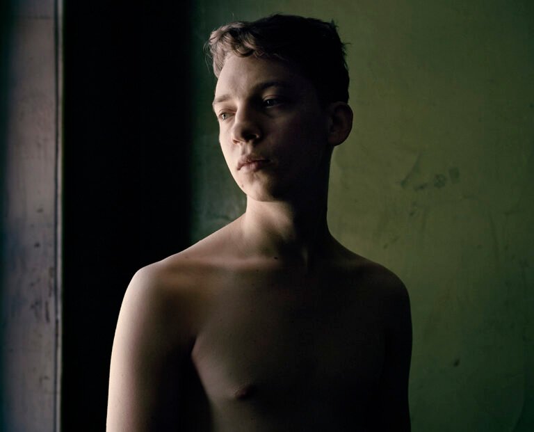 l-homme-nouveau-claudine-doury-aleksey-2013-768×621