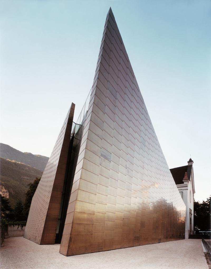 holler-klotzner-architekten-christoph-kern-gunter-richard-wett-lucia-degonda-ampliamento-chiesa-parrocchiale-laives