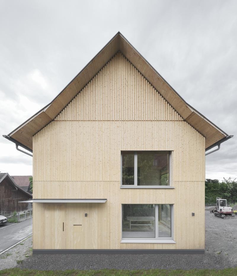 mwarchitekten-adolf-bereuter-living-in-the-former-barn