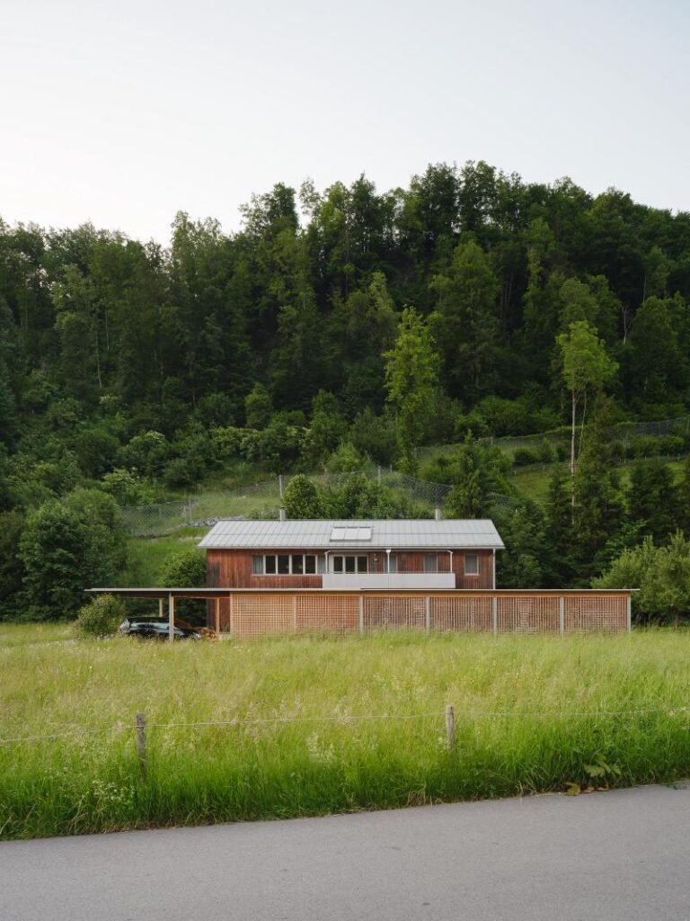 simon-moosbrugger-simon-oberhofer-pool