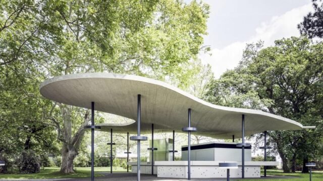 the-next-enterprise-architects-lukas-schaller-catering-pavilion-wolke-7